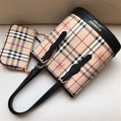 FIRST COPY BURBERRY PREMIUM SLING BAG